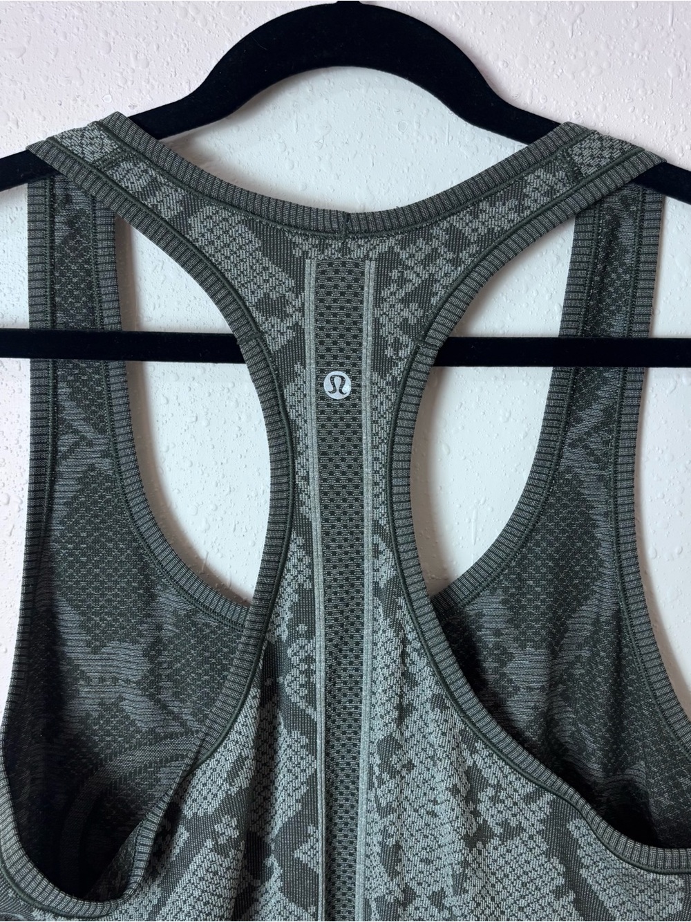 Lululemon Swiftly Tech Racerback Size 12 - Picture 5 of 10